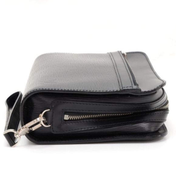 Epi hoche Clutch / Black - Picture 5 of 11